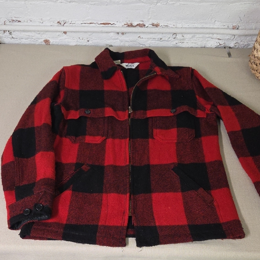 Vintage 1970s WOOLRICH Buffalo Plaid Shirt Jacket Size Med 44 Chest